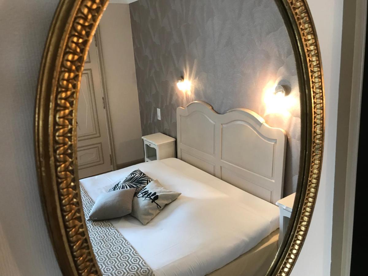 Hotel Les Deux Magots La Roche-Bernard Ngoại thất bức ảnh