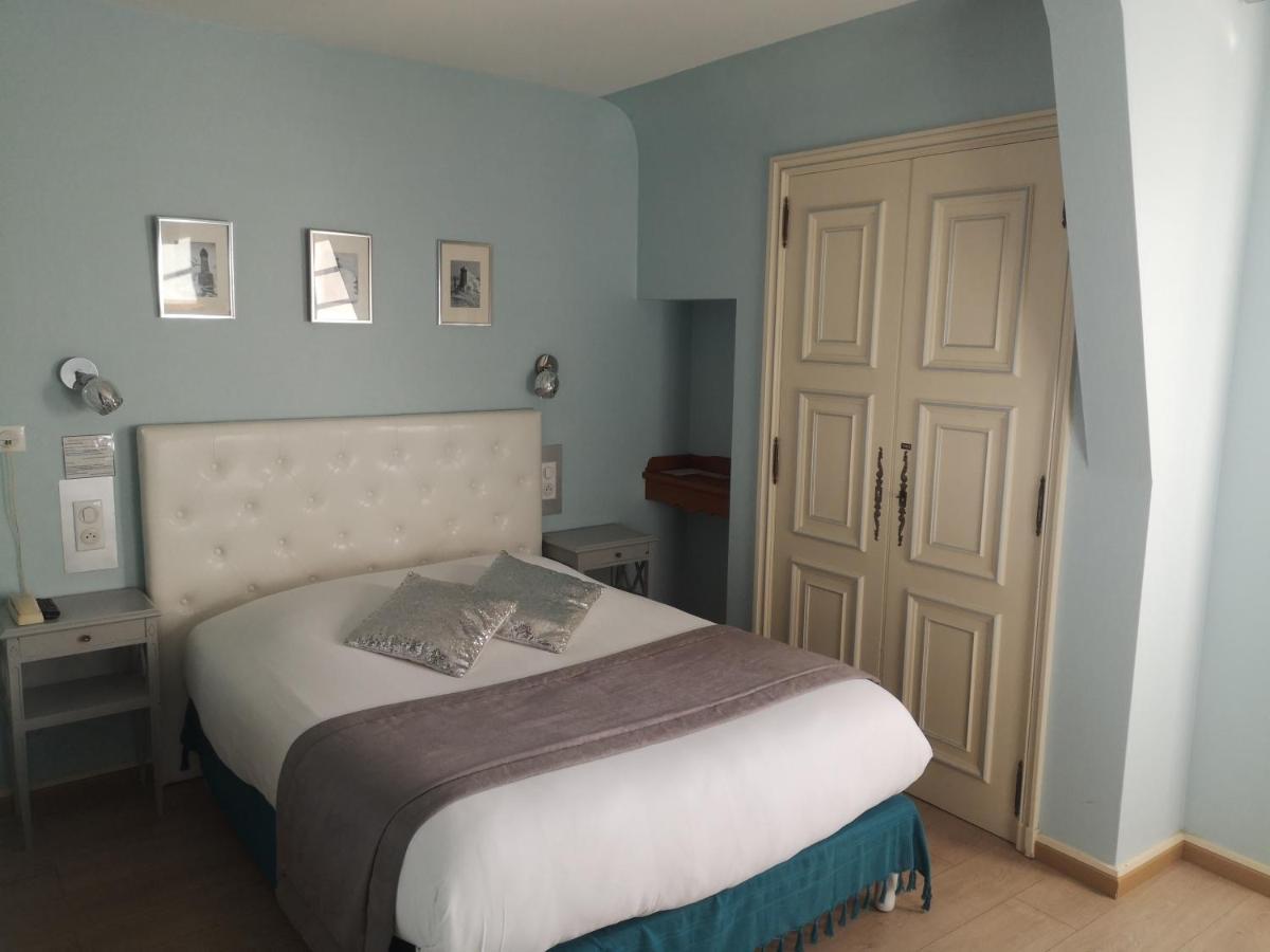 Hotel Les Deux Magots La Roche-Bernard Ngoại thất bức ảnh