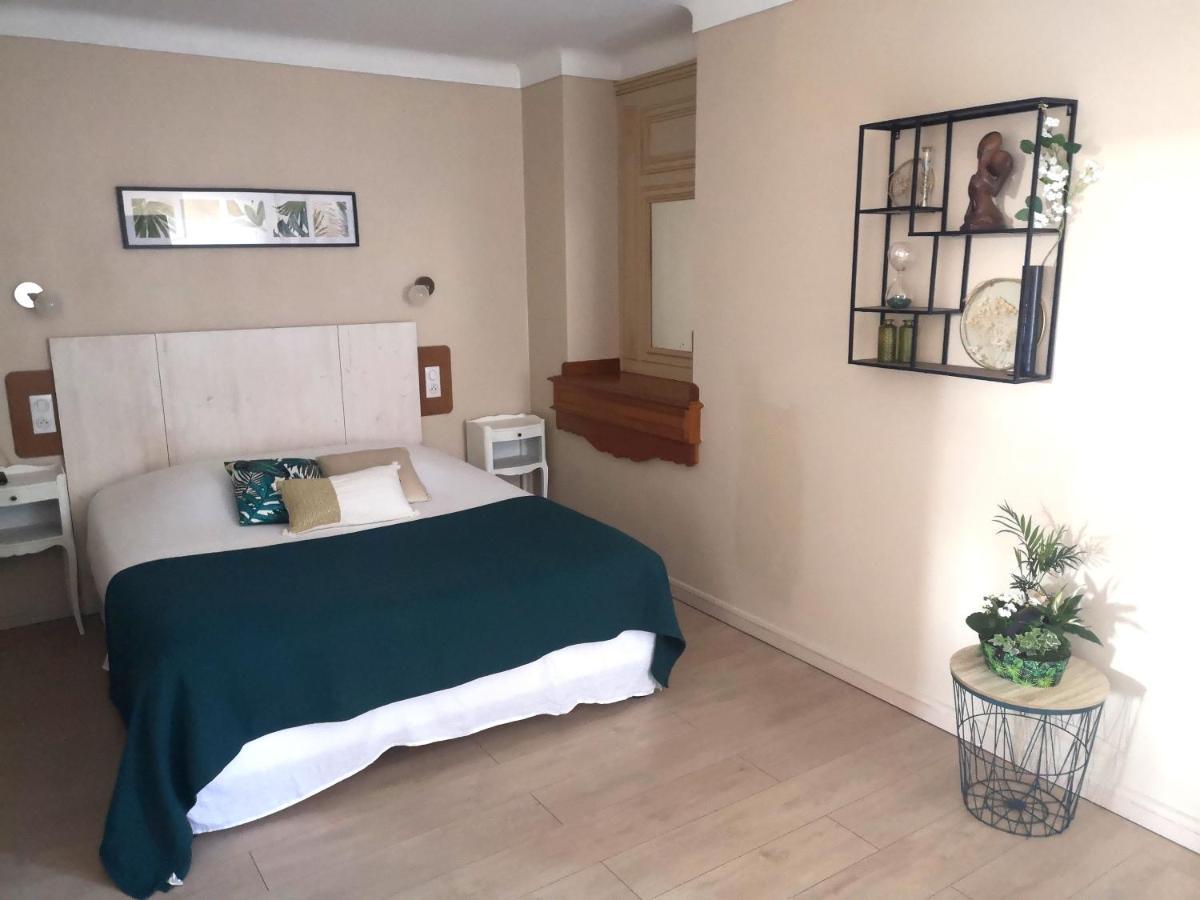 Hotel Les Deux Magots La Roche-Bernard Ngoại thất bức ảnh