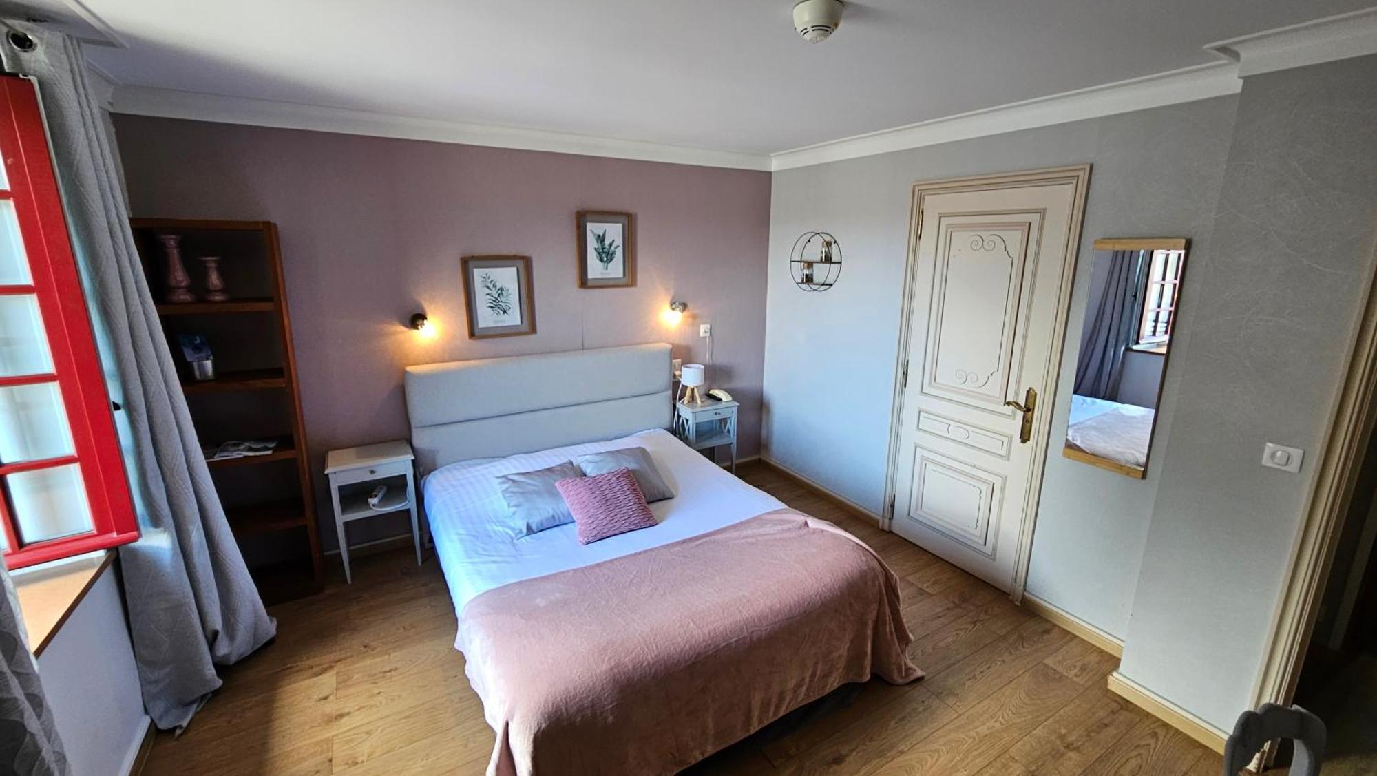 Hotel Les Deux Magots La Roche-Bernard Ngoại thất bức ảnh
