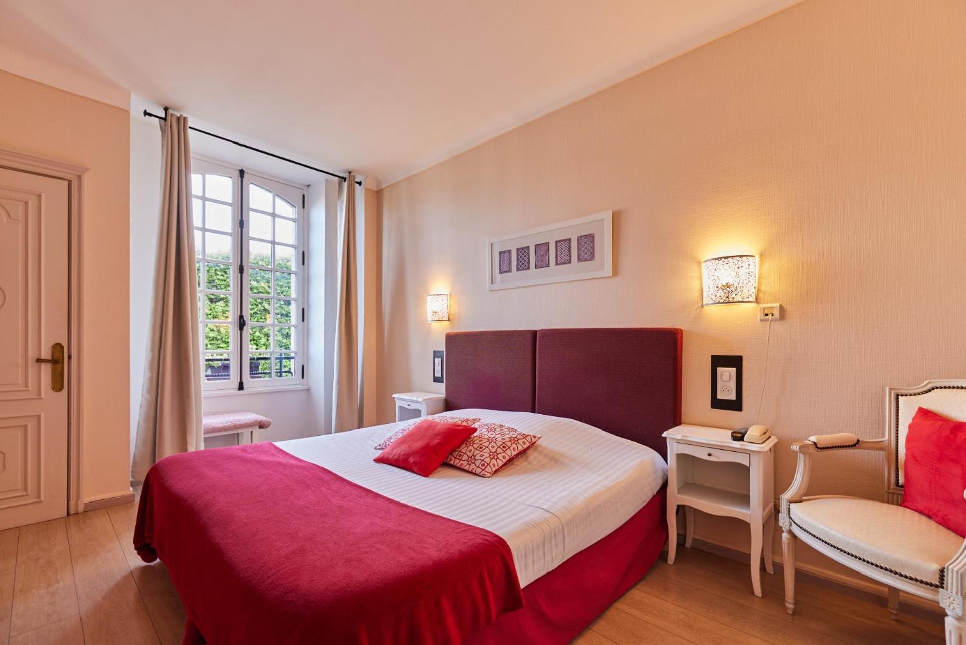 Hotel Les Deux Magots La Roche-Bernard Ngoại thất bức ảnh