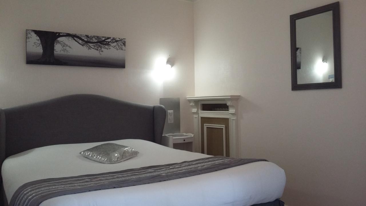 Hotel Les Deux Magots La Roche-Bernard Ngoại thất bức ảnh